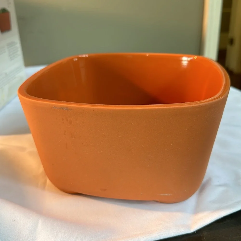MICHAEL GRAVES 2 piece nesting bowl set
